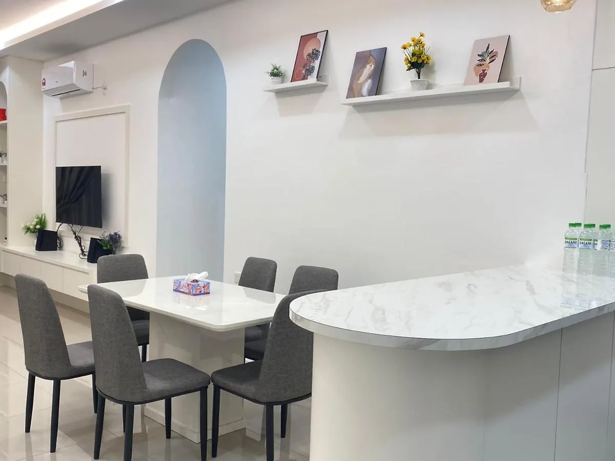 Apartment Cozywhite Stay @ The Cove Hillside Residential Ipoh