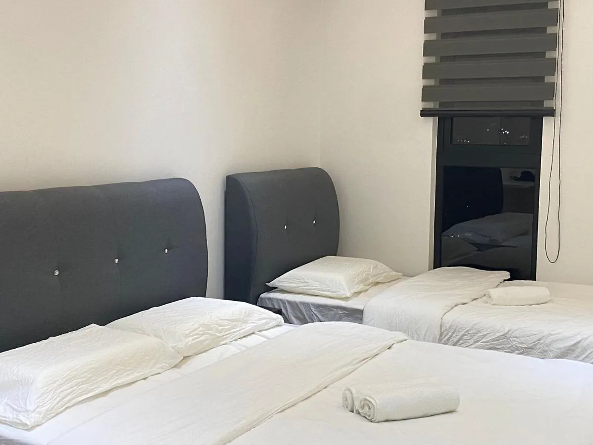 Cozywhite Stay @ The Cove Hillside Residential Ipoh 0*,